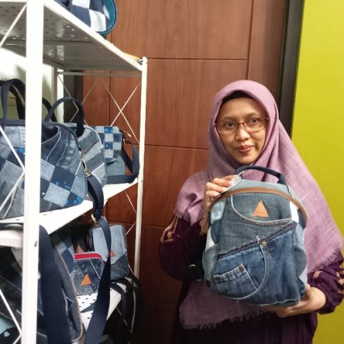 limbah kain penghasil uang