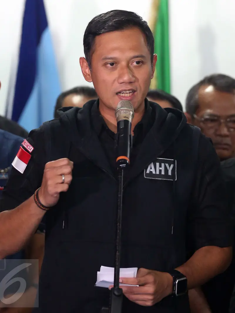 Agus Harimurti Yudhoyono Akademisi Politisi